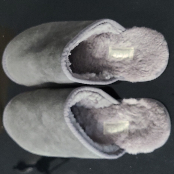Mens UGG slippers size 8 - Picture 1 of 4